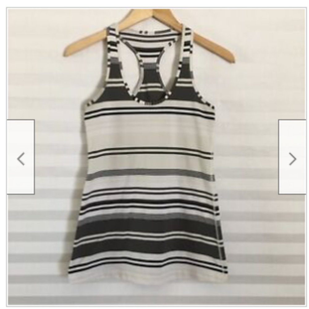 Lululemon Women’s Athletic Racerback Tank Top Size ? Striped Multicolor